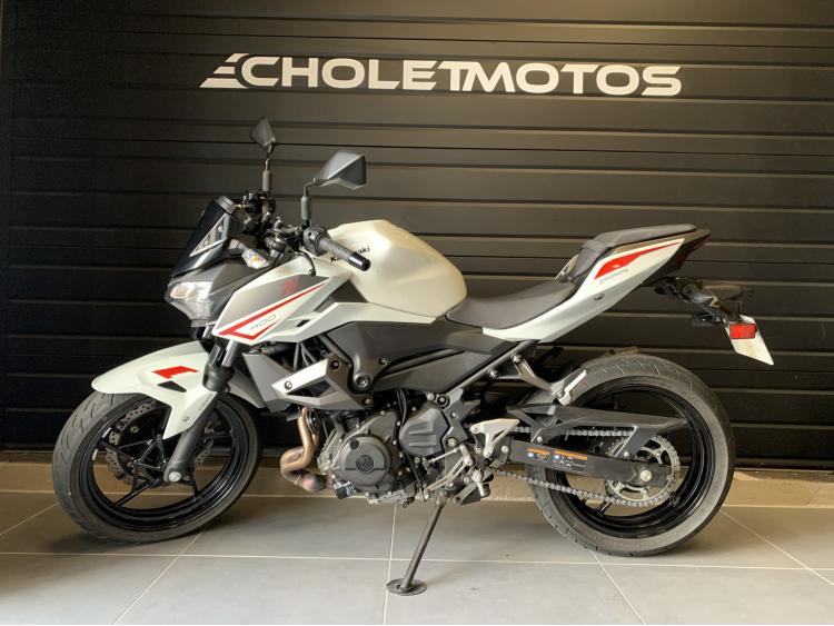 KAWASAKI Z400 