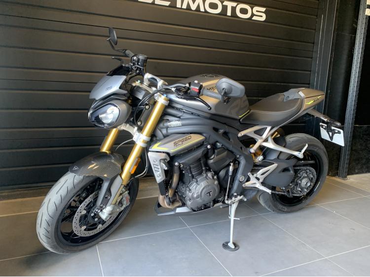 TRIUMPH SPEED TRIPLE 1200 RS