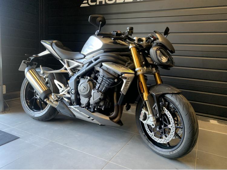 TRIUMPH SPEED TRIPLE 1200 RS