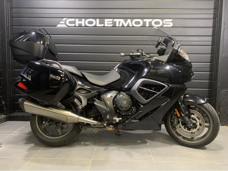 TRIUMPH TROPHY 1200 SE