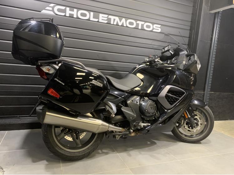 TRIUMPH TROPHY 1200 SE