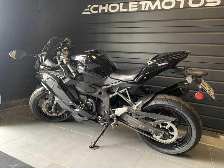 KAWASAKI ZX-4R