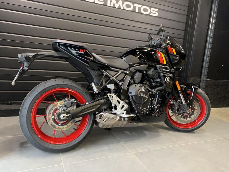 SUZUKI GSX-8TT 