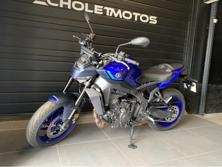 YAMAHA MT-09 