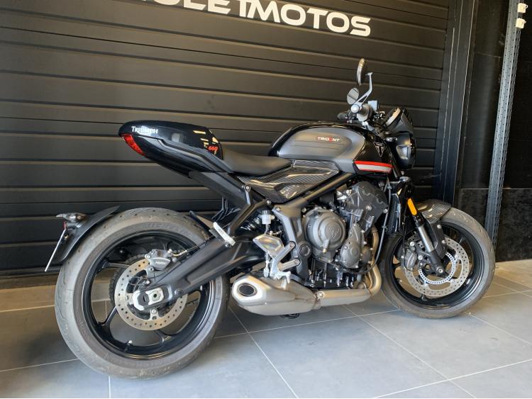 TRIUMPH TRIDENT 660 