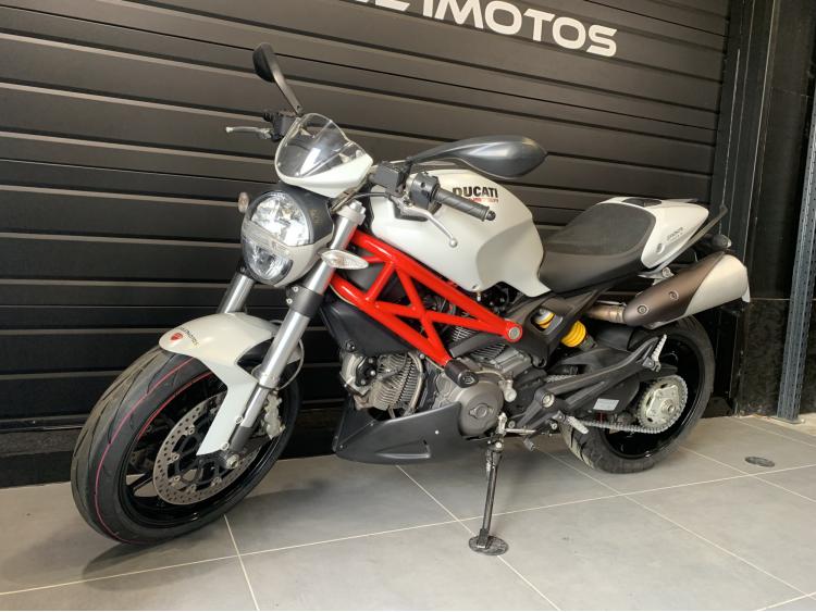 DUCATI 796 MONSTER 