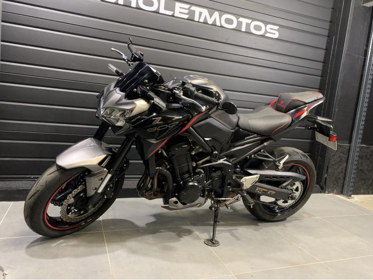 KAWASAKI Z 900 