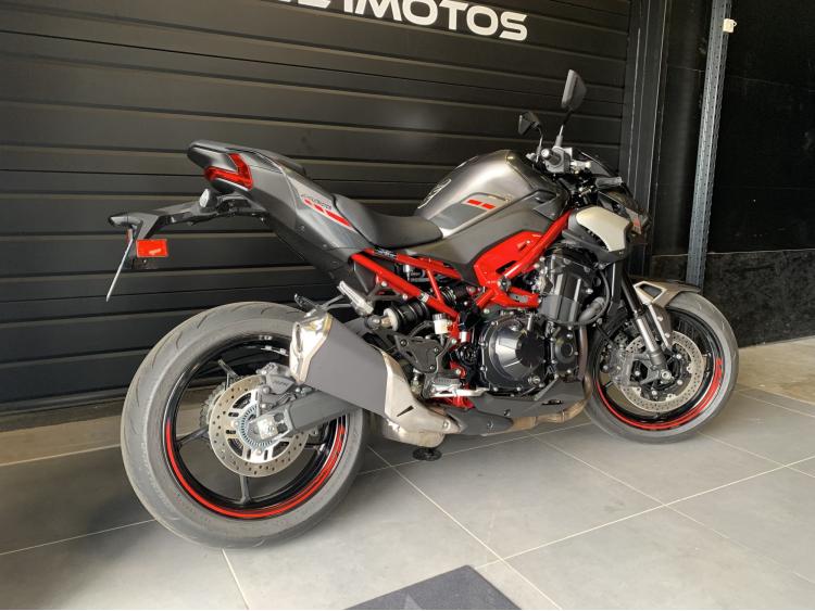 KAWASAKI Z 900 