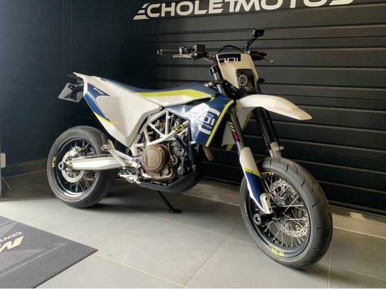 HUSQVARNA 701 SUPERMOTO 