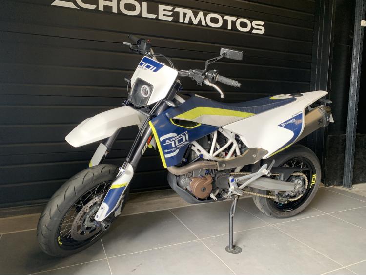 HUSQVARNA 701 SUPERMOTO 