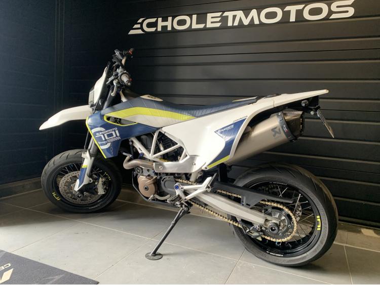 HUSQVARNA 701 SUPERMOTO 