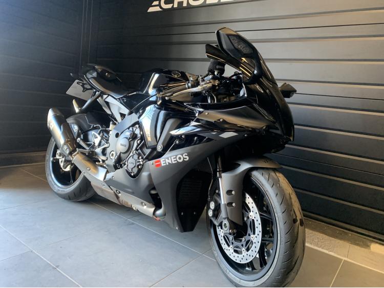 YAMAHA YZF 1000 R1 