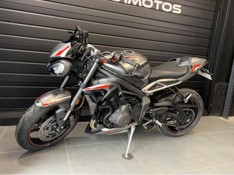 TRIUMPH STREET TRIPLE 765 RS 