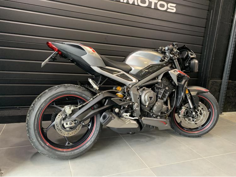 TRIUMPH STREET TRIPLE 765 RS 